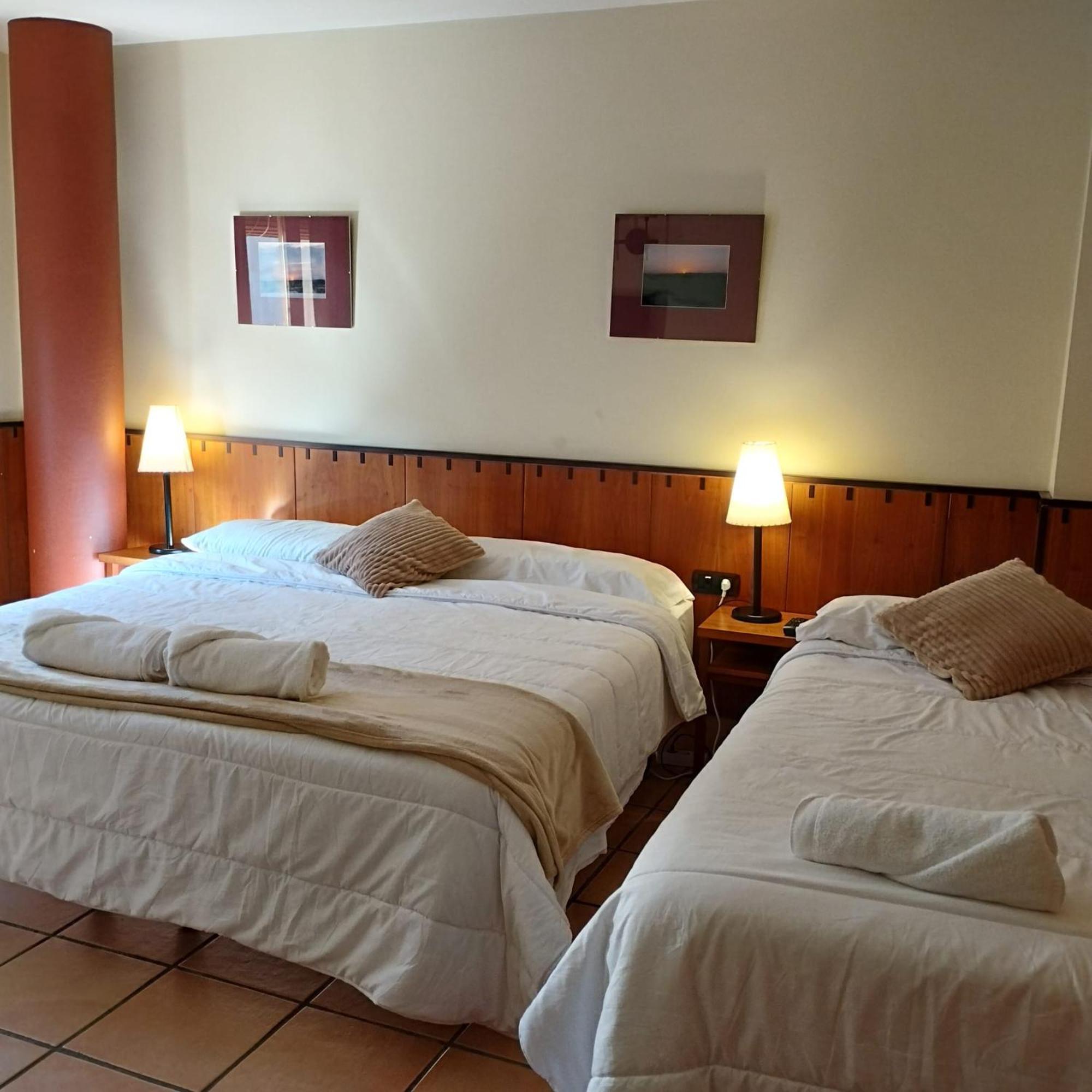 Hostal Tastavins Penarroya De Tastavins Ngoại thất bức ảnh