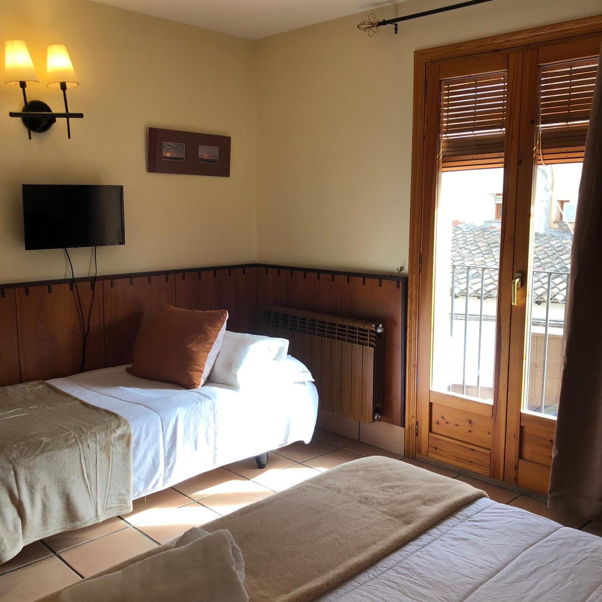 Hostal Tastavins Penarroya De Tastavins Ngoại thất bức ảnh