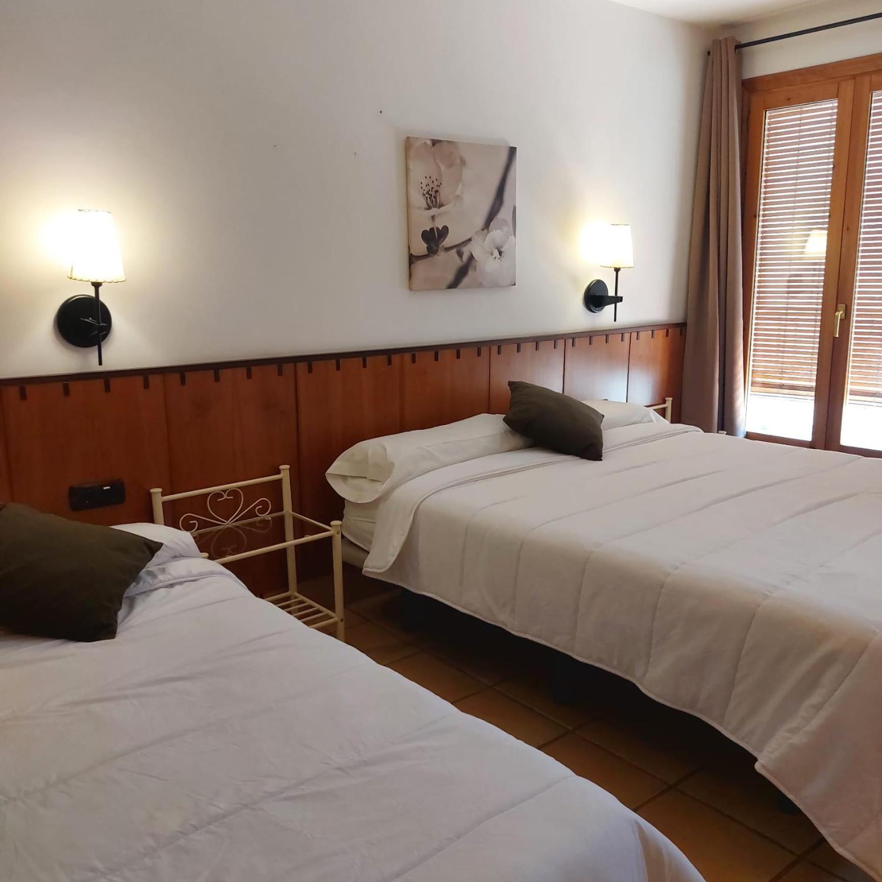Hostal Tastavins Penarroya De Tastavins Ngoại thất bức ảnh