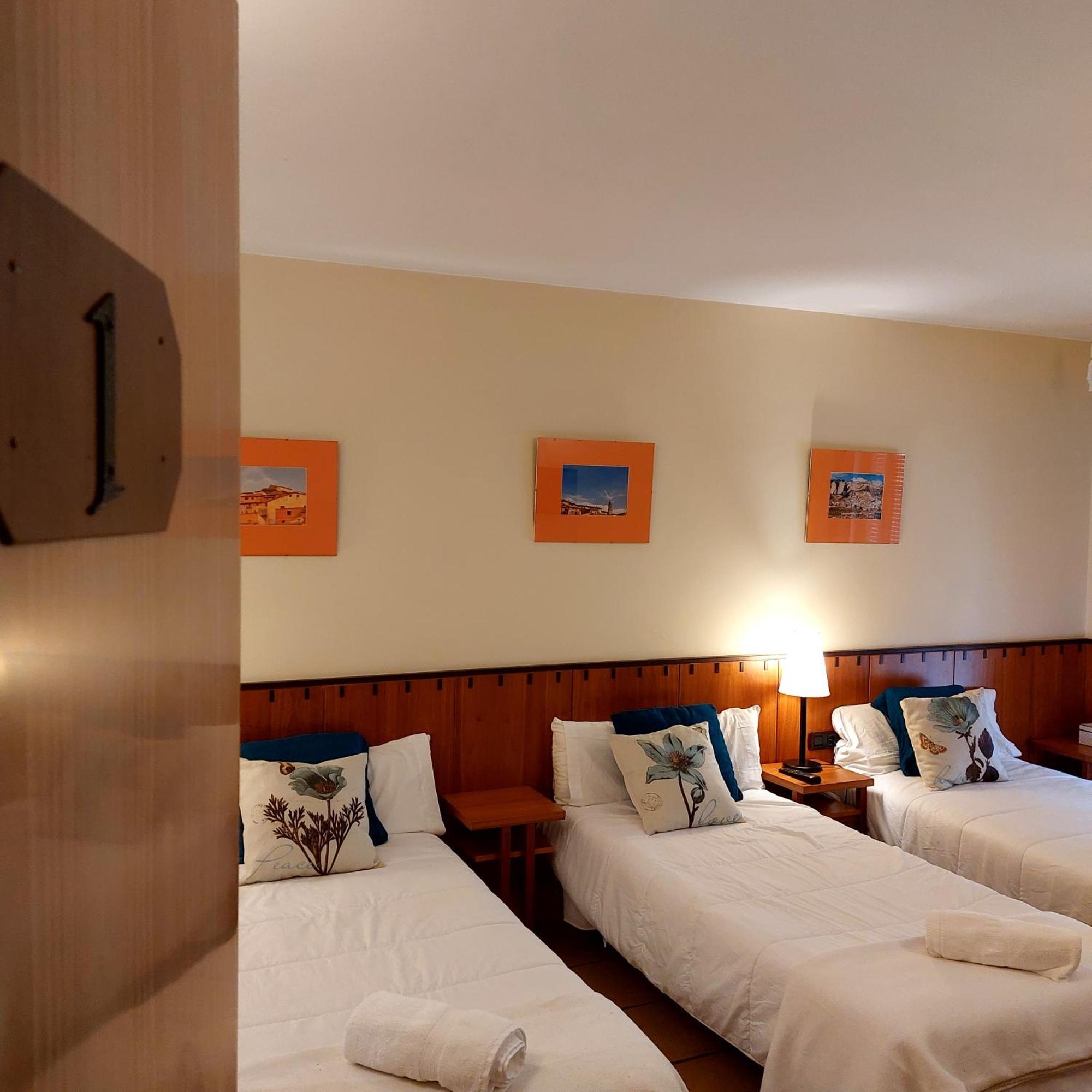 Hostal Tastavins Penarroya De Tastavins Phòng bức ảnh