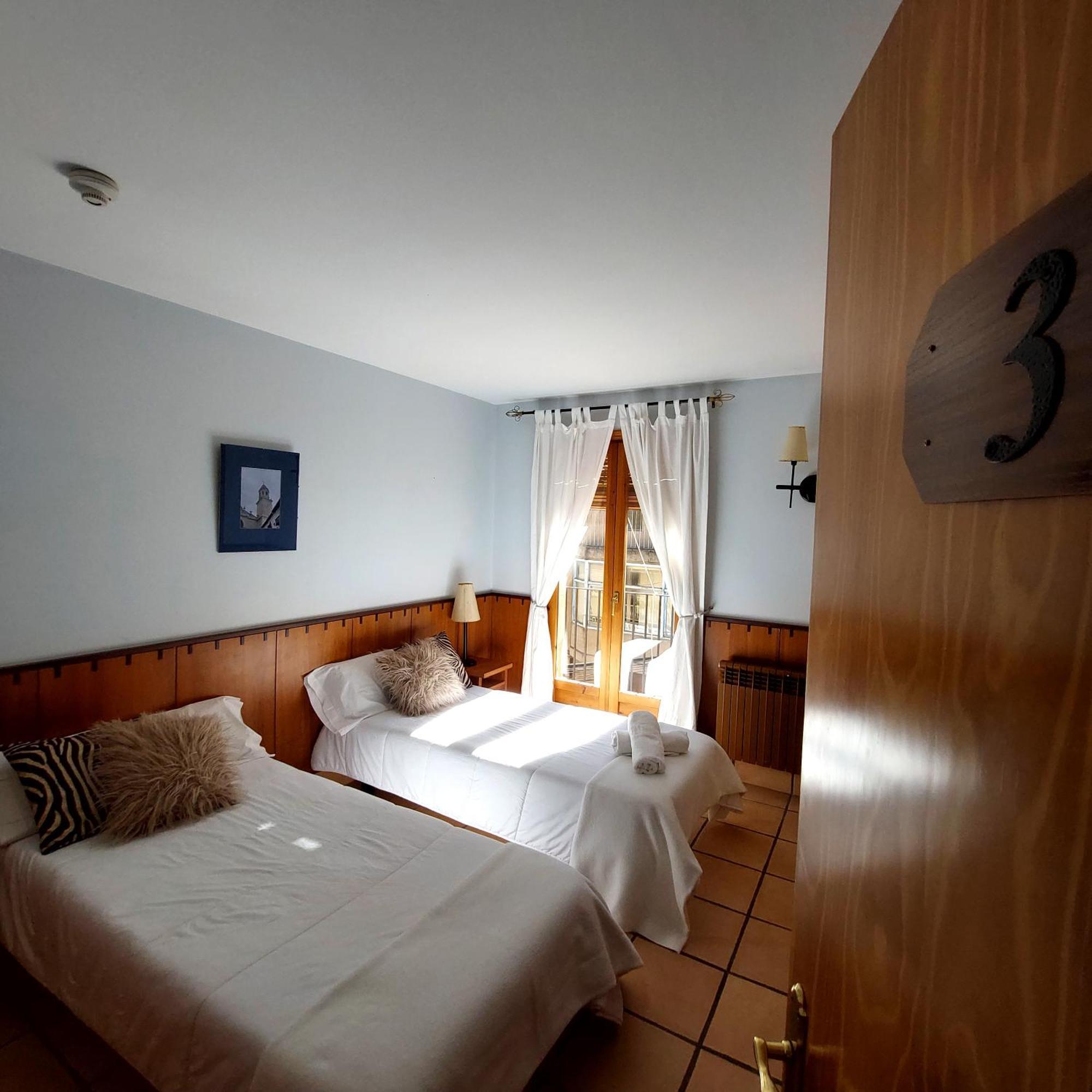 Hostal Tastavins Penarroya De Tastavins Phòng bức ảnh