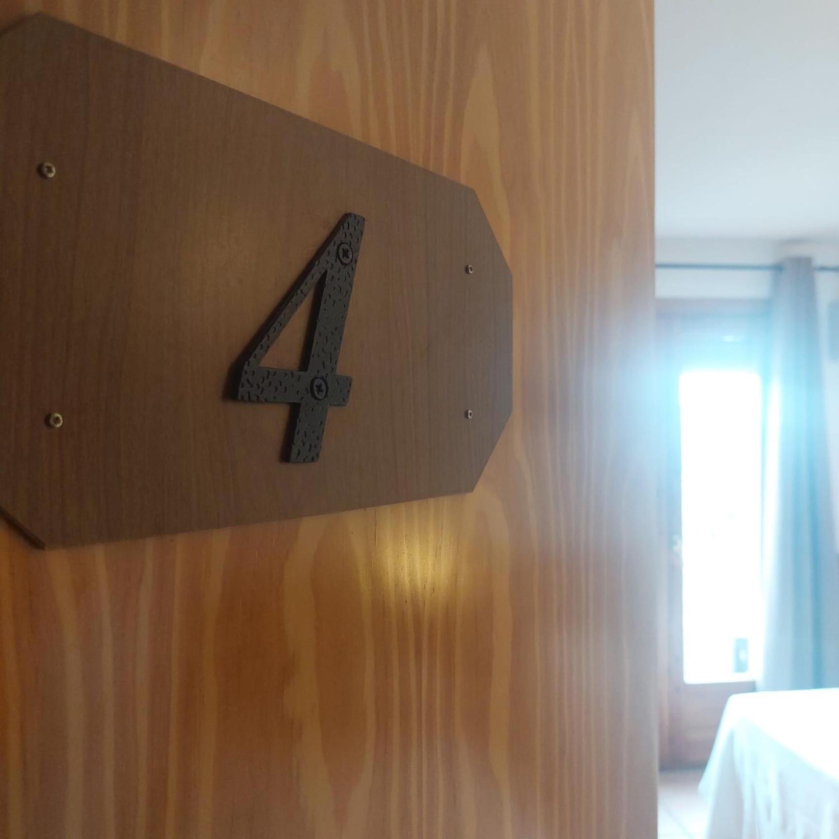 Hostal Tastavins Penarroya De Tastavins Ngoại thất bức ảnh