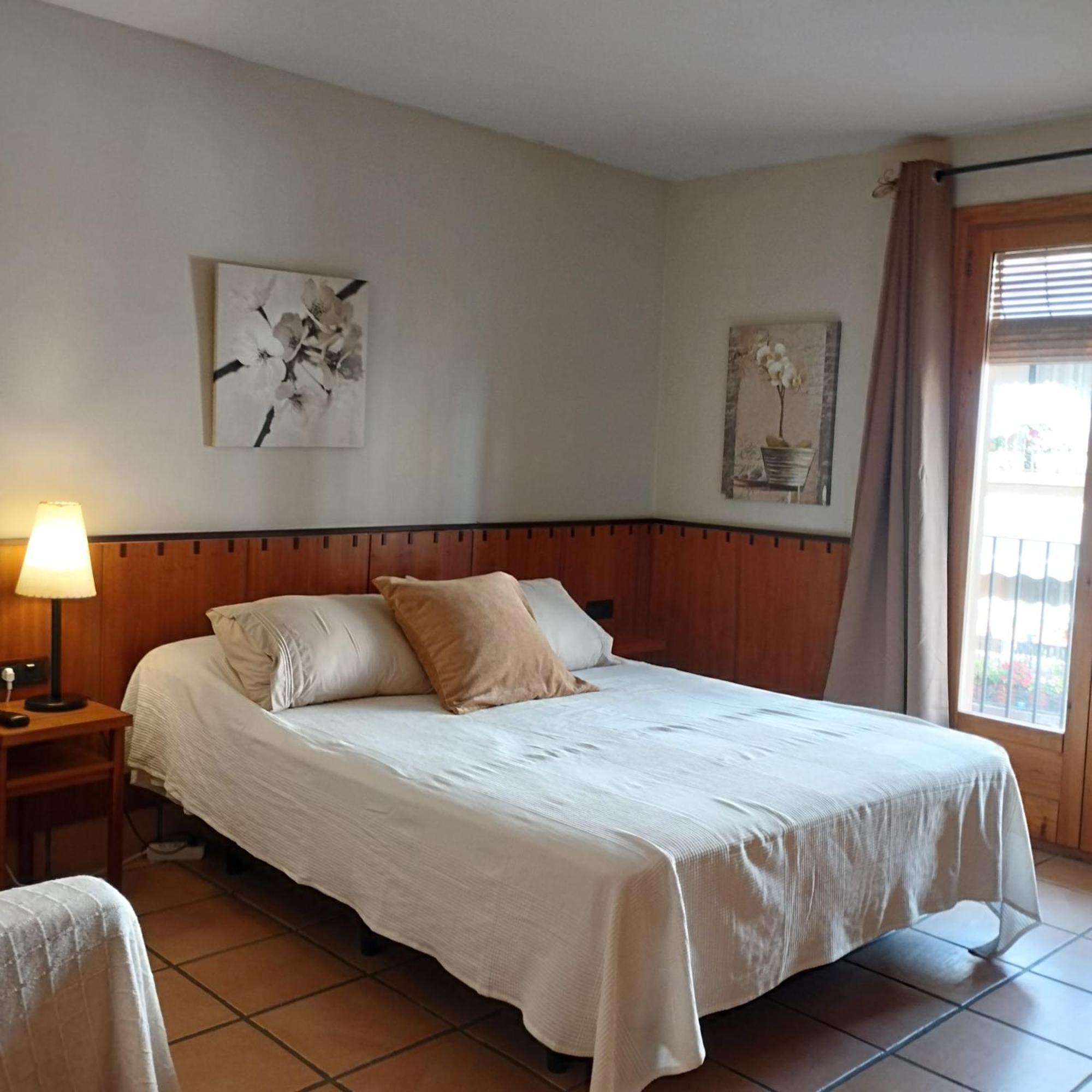 Hostal Tastavins Penarroya De Tastavins Ngoại thất bức ảnh